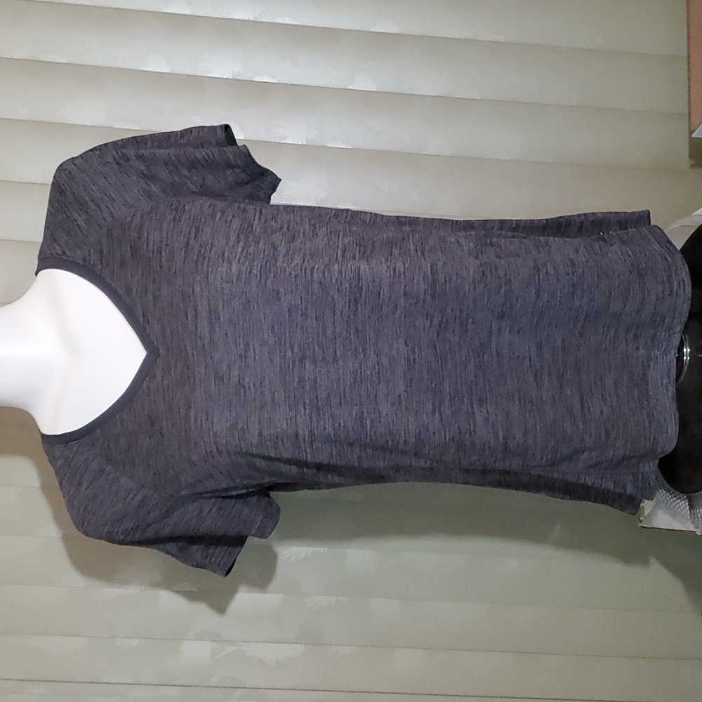 DANSKIN NOW Womens Greystone Heather V-Neck SSleeve Semi-Fitted T-Shirt-EC-Sz L